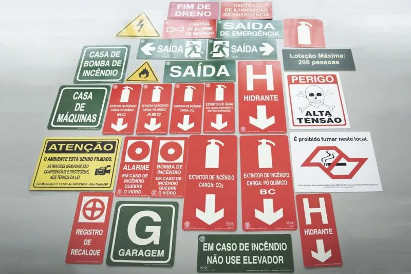 Placas para extintor de incêndio